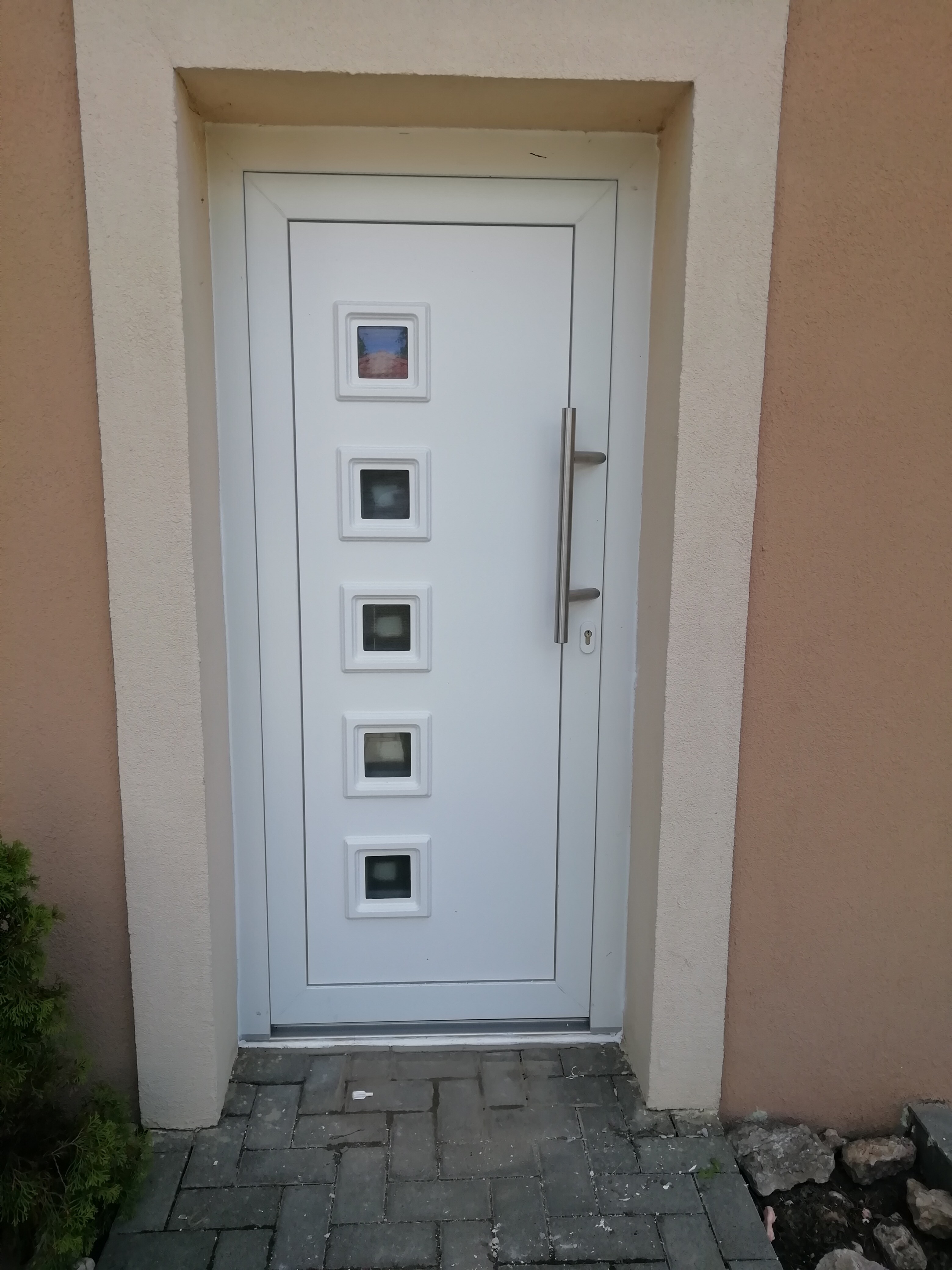 ref-07-entry-door.jpg