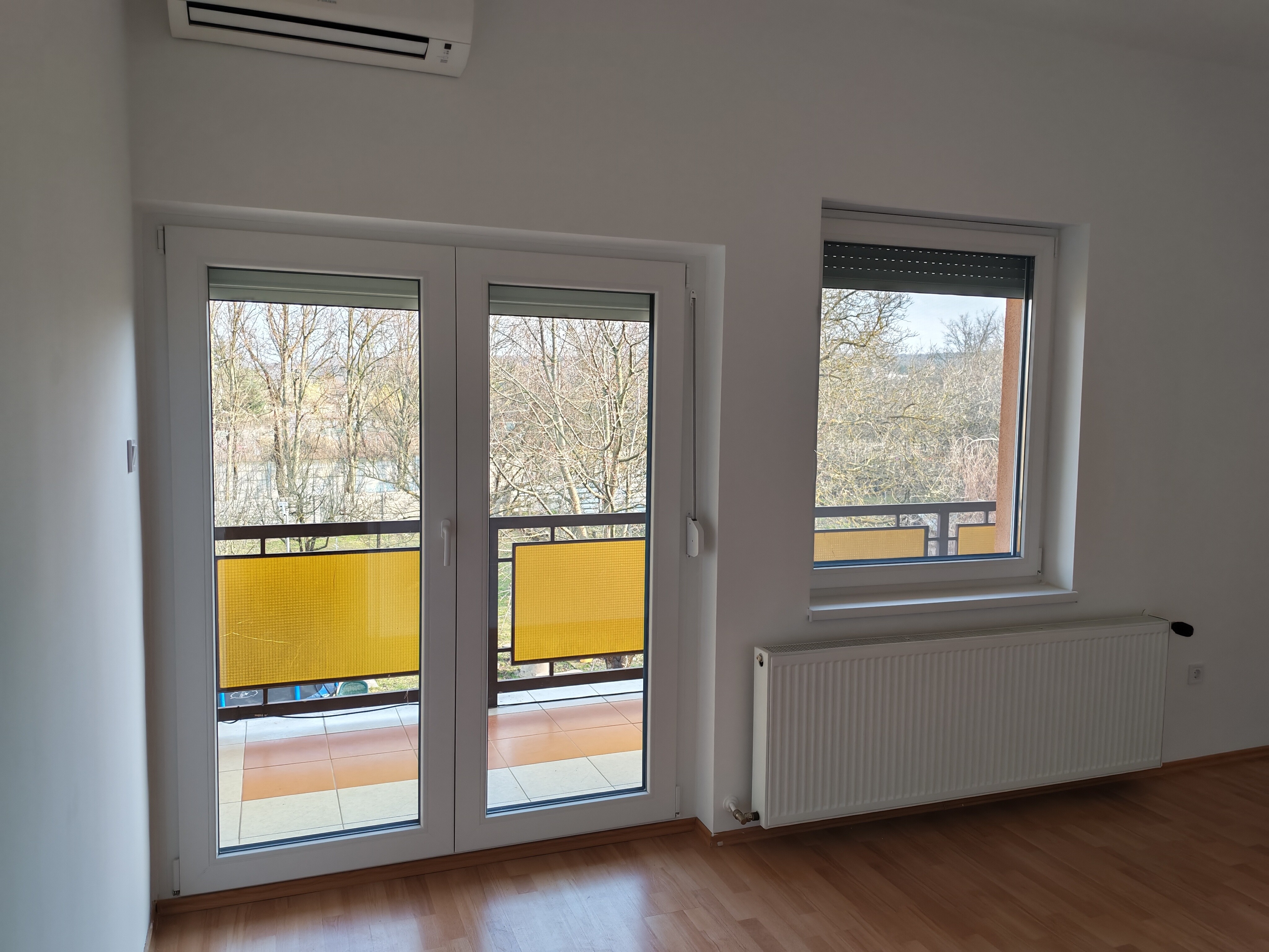 ref-12-window.jpg