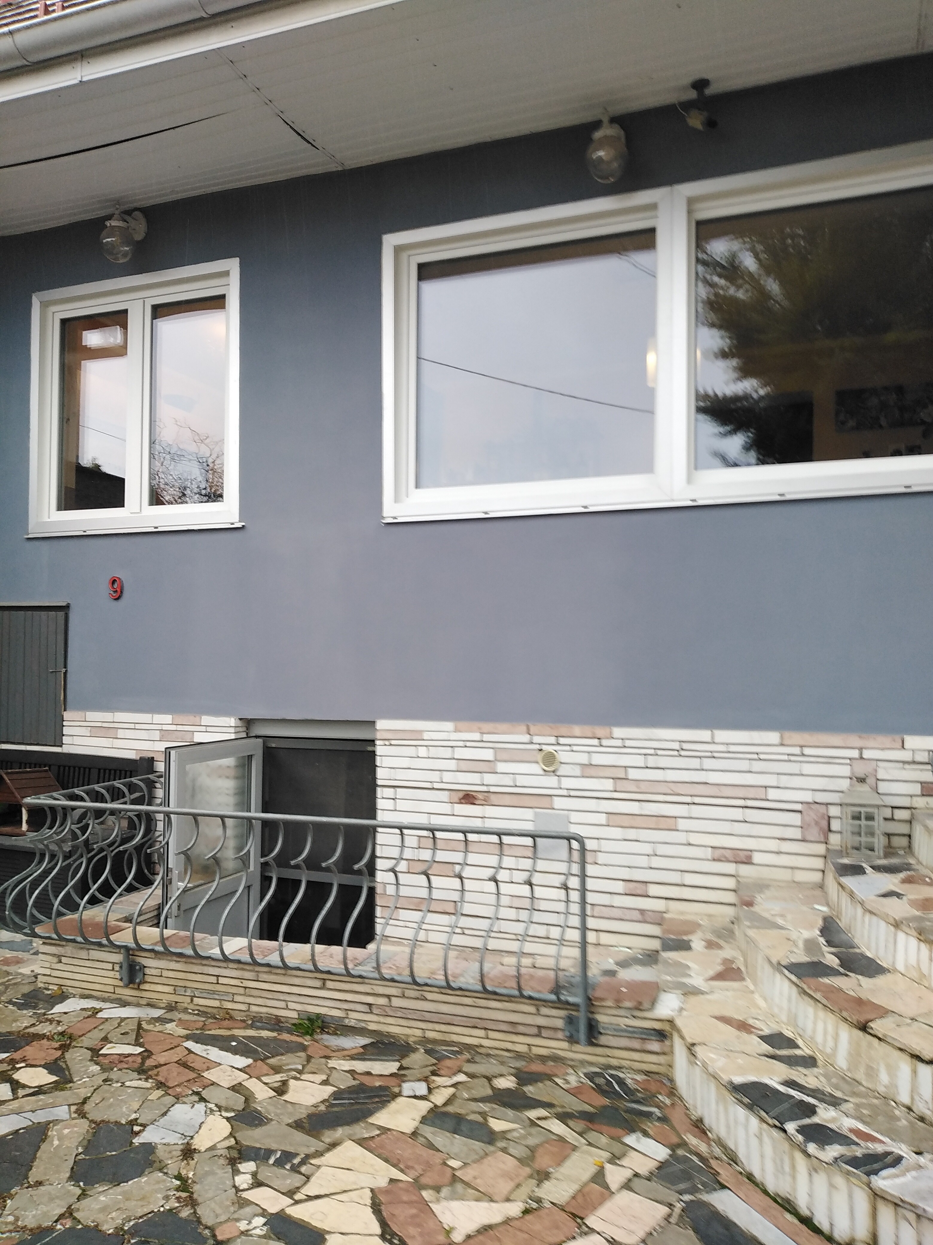 ref-18-facade-window.jpg